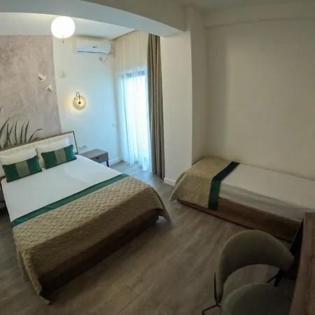 Denis Boutique Aparthotel *